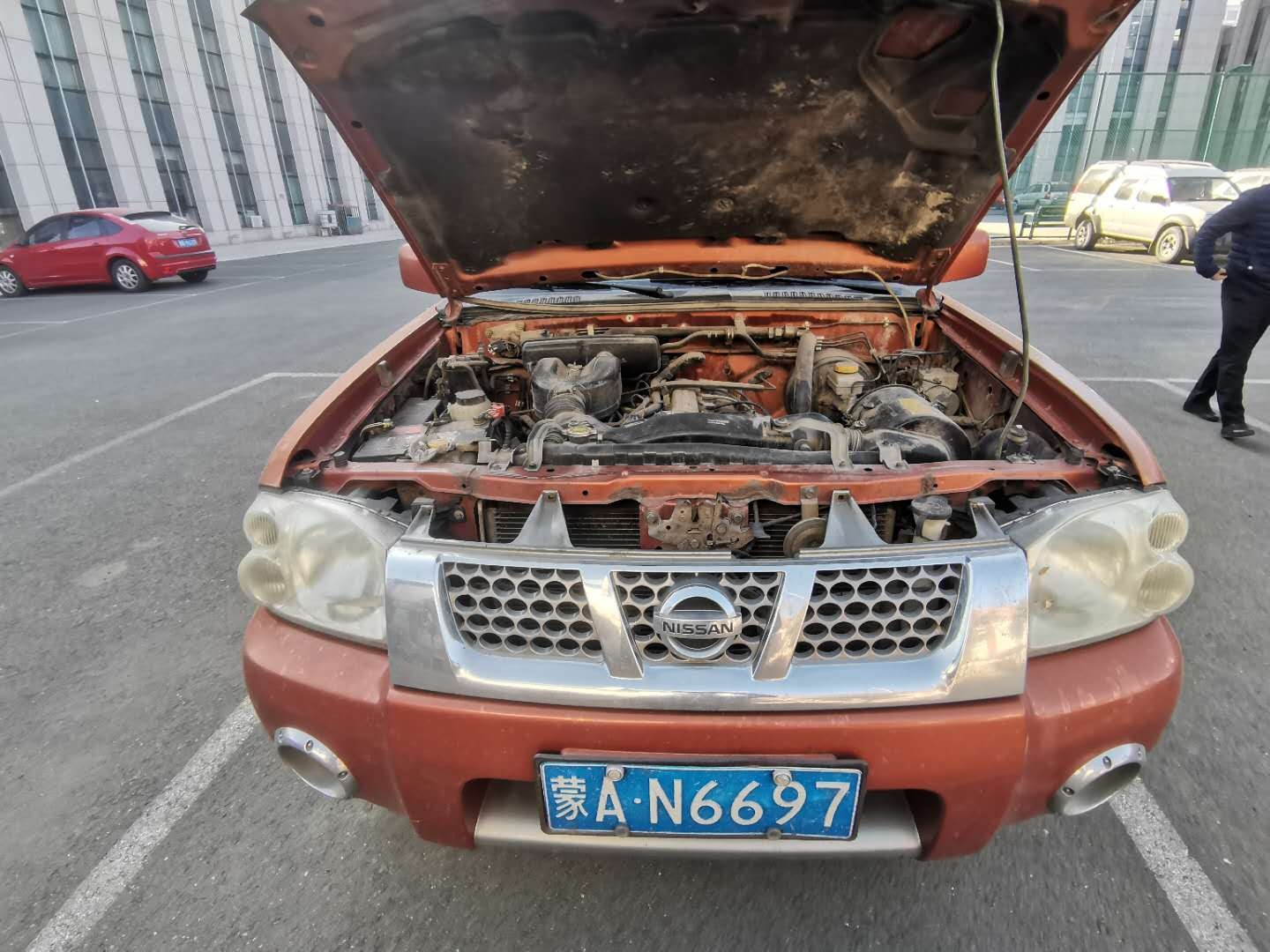 （蒙AN6697）尼桑牌ZN6453WAG3小型普通客车2.4（内蒙古矿业开发公司）交易公告
