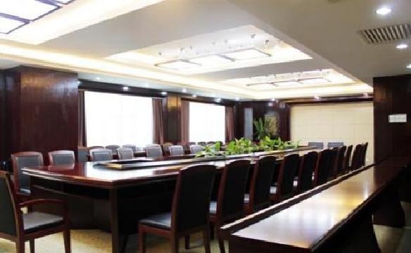 南宁市中华路17号广西路桥大厦综合楼整体招租（10年）项目交易公告