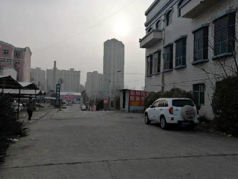 三门峡市崤山路西段南侧的房屋建筑物和土地使用权转让公告