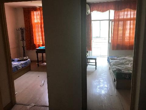 合肥市明珠广场2号楼401室住宅房产转让公告