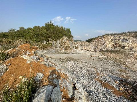 安徽省元进来龙矿业有限公司棉花型矿区白水泥用石灰岩矿矿山地质环境治理工程产生的剩余土石料转让公告