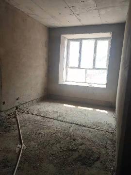 乌兰察布市察哈尔右翼中旗中景豪庭商住小区2B号楼3单元3楼东户房产转让交易公告