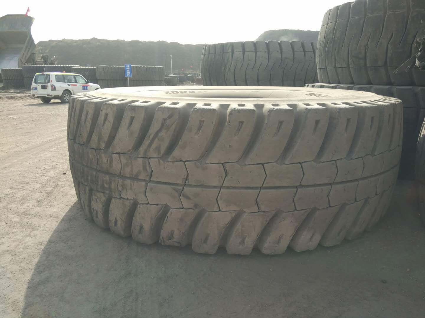 约2736.82吨废旧轮胎转让交易公告