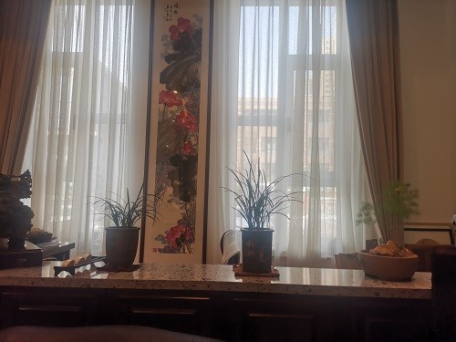 内蒙古发展大厦酒店一层奇石区招租（招租底价5万元/年，租期10年）交易公告