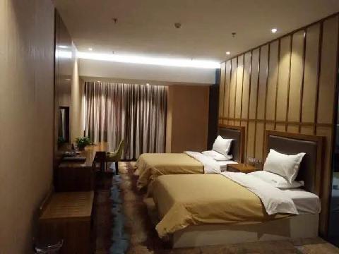 巴彦淖尔市临河区新华街北、乌兰布和路西水甫酒店1、2、3、5层 整体出租（年租金底价：76.5万元，租期：3年）交易公告