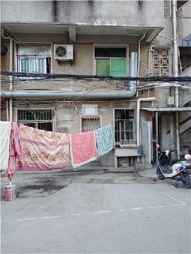 合肥市明珠广场401、403室及池州市贵池区杰达商住楼105、106住宅房产转让公告
