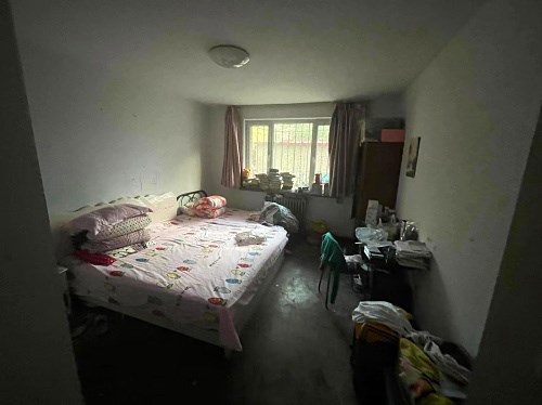 呼和浩特市新城区东护城河南街计委宿舍院内166㎡住房招租（年租金底价34901元，租期3年）第二后勤服务中心交易公告