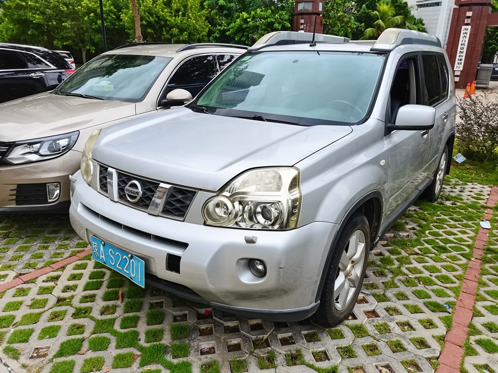 琼as2201东风日产牌dfl6460vecf小型轿车挂牌转让公告