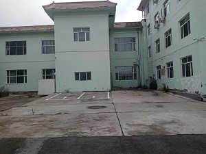 满洲里市经济合作区交易路西京洲贸易公司综合楼房产整体招租交易公告
