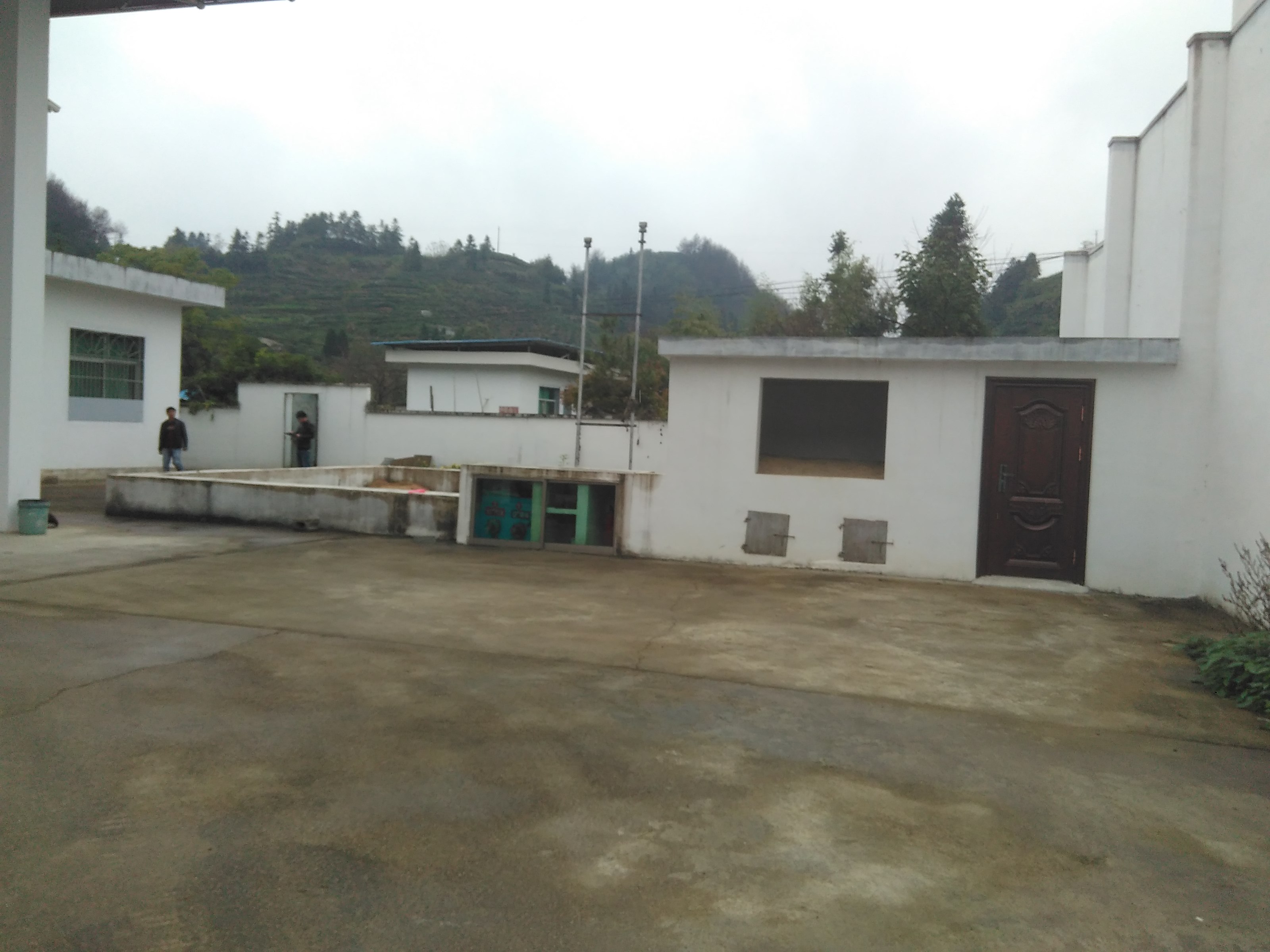 歙县城西石油销售有限公司所属的霞坑镇霞坑村加油站房地产及设备交易公告