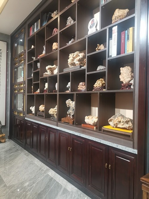 内蒙古发展大厦酒店一层奇石区招租（招租底价5万元/年，租期10年）交易公告