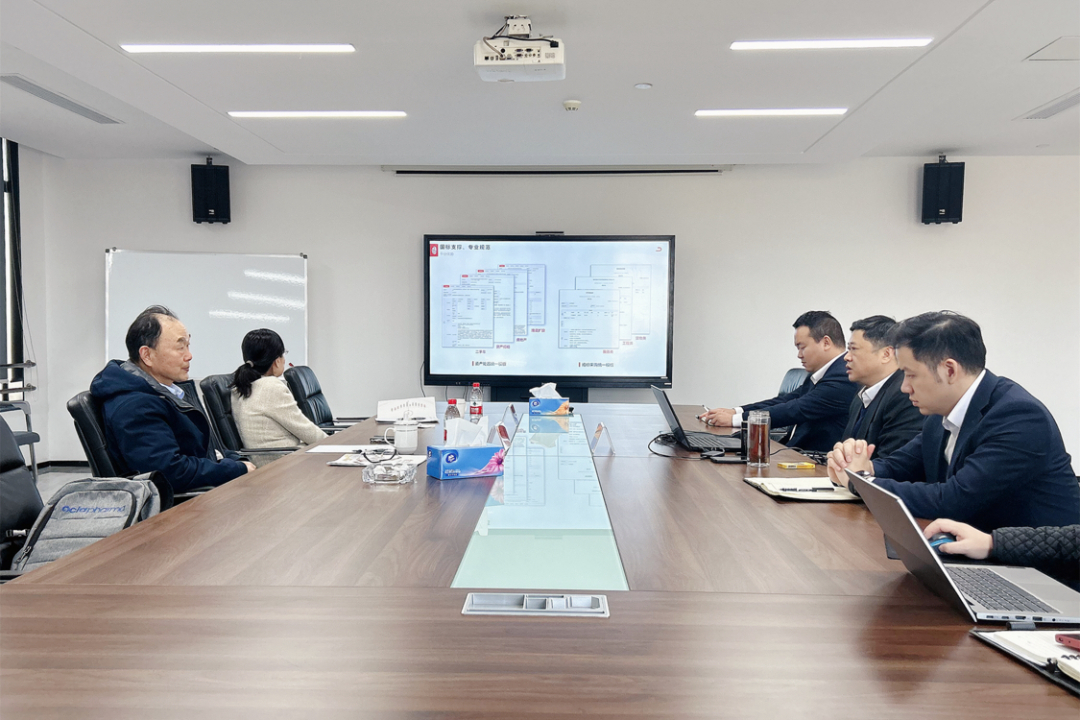 中国企业国有产权交易机构协会原副秘书长王龙到访易交易