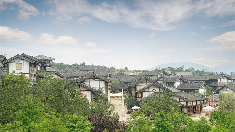 东方盐湖城商铺招租成绩亮眼,e交易企采云助力挖掘商业价值